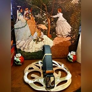 NEW!!🐧 Genuine Blue Leather Belt Mens Sz:32,A Fantastic 🎁 Penguin🐧Belt. ⛳️